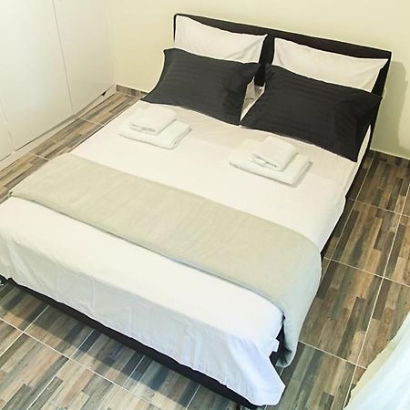 Fiλoξεnia In Gazi- Athens Center Apartment Atenas Exterior foto