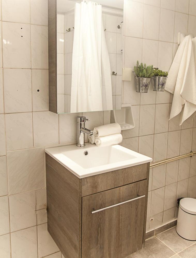 Fiλoξεnia In Gazi- Athens Center Apartment Atenas Exterior foto